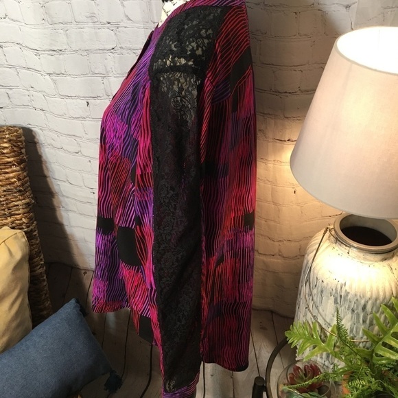 attention lace arm long sleeve blouse. - Picture 5 of 9